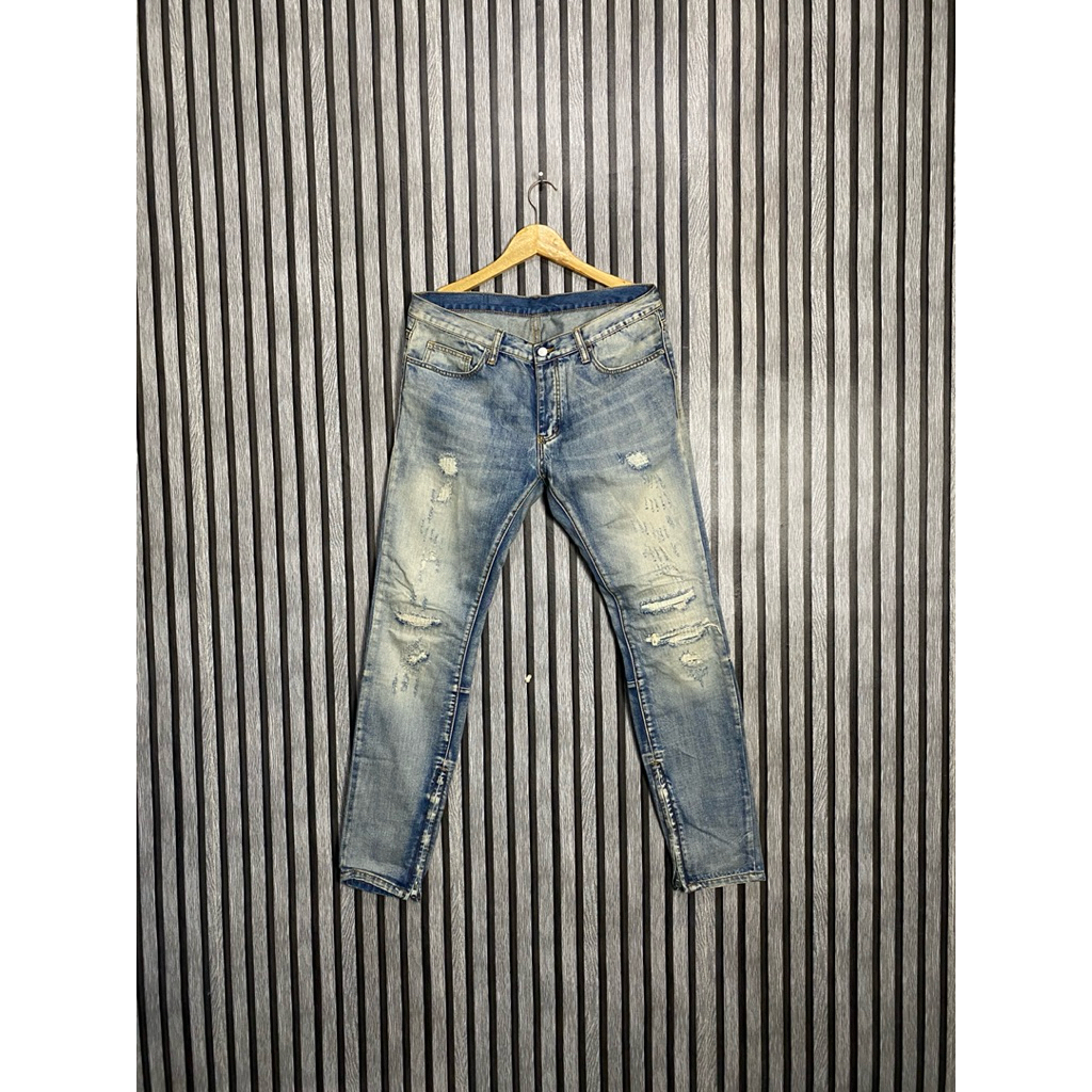 Celana Panjang Jeans Pria MNML RIPPED (LIMITED DITIKN)E