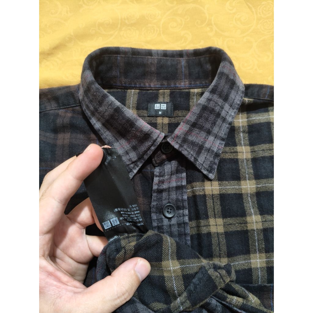 Kemeja Second Branded