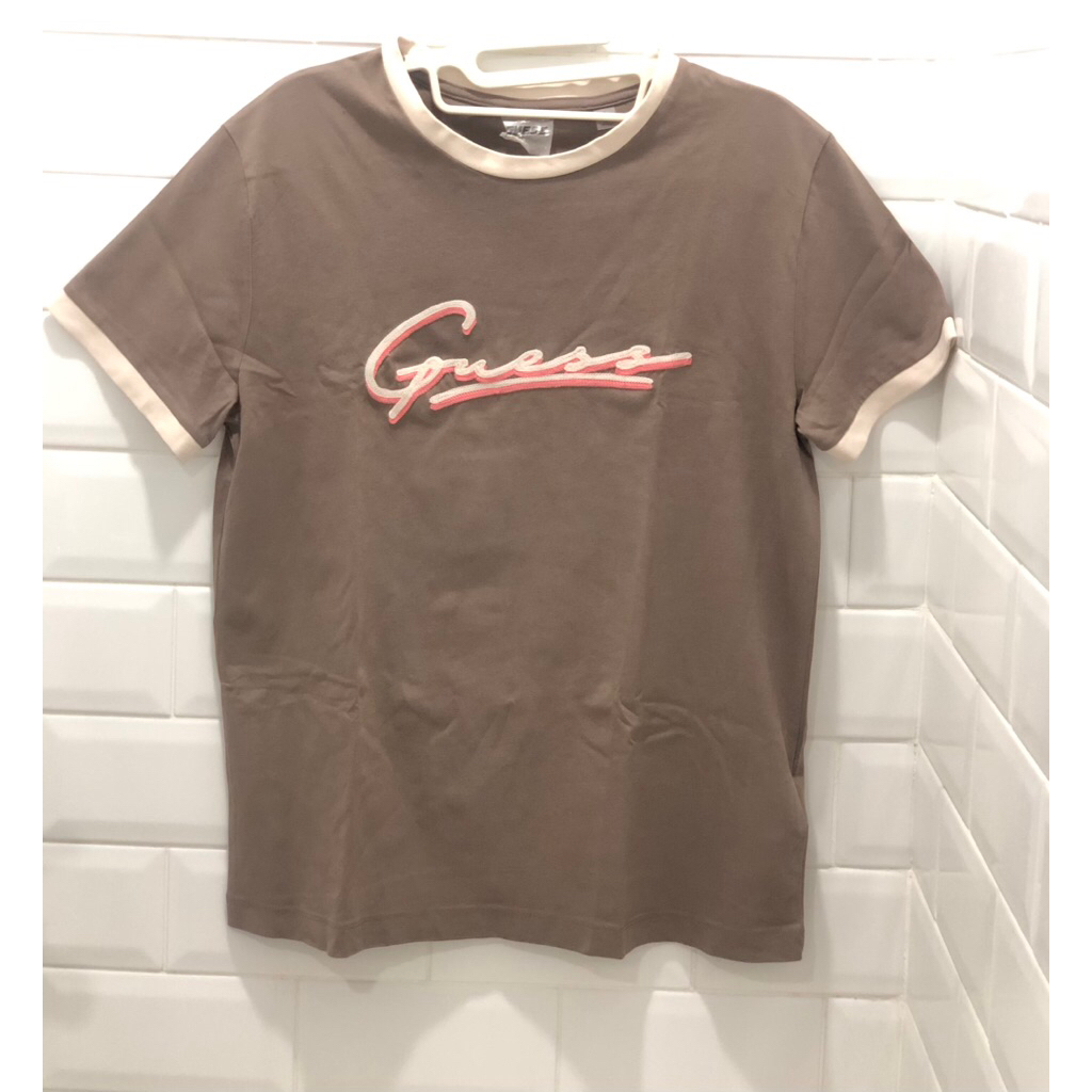 PRELOVED Baju Merk GUESS