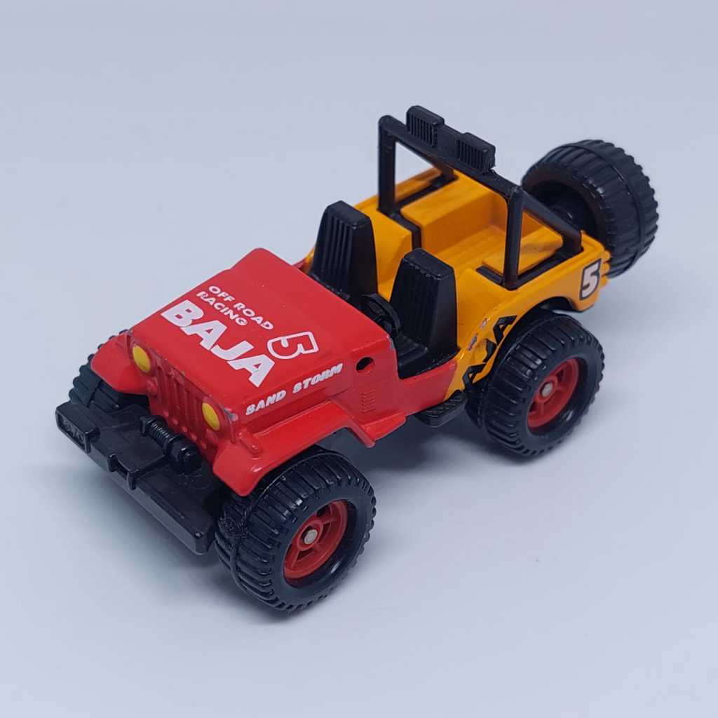 Tomica No 25 Mitsubishi Jeep Bigfoot