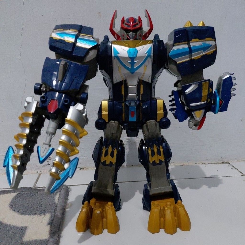 Power Rangers Kaizoku Sentai Gokaiger Dx Gojyugin Megazord (Japan Version)