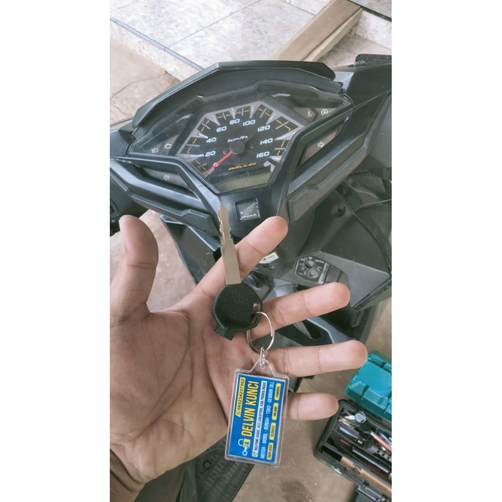 Duplikat Kunci Motor Vario All (kirim foto kunci asli)