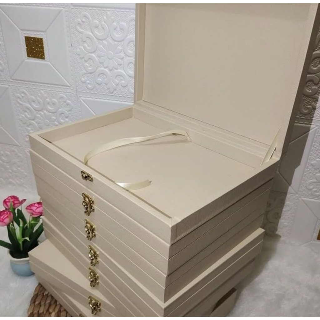 Box album kunci ukuran 20x30