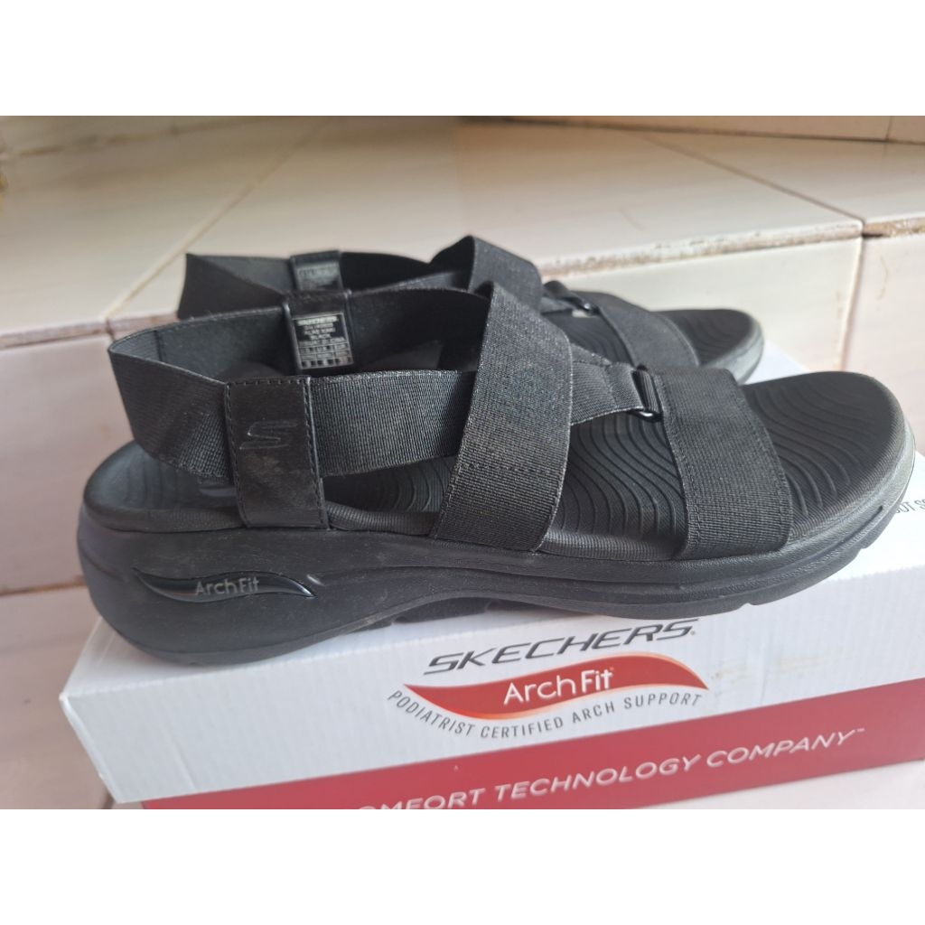 preloved sendal Skechers Go Walk Arch Fit Women's hitam sendal wanita ukuran 39