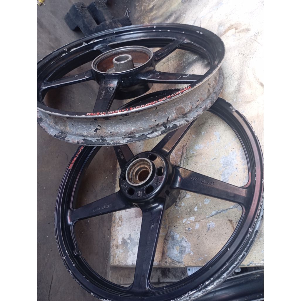 velg pelek Yamaha ScorpioN Ring 18/18 ORIGINAL copotan