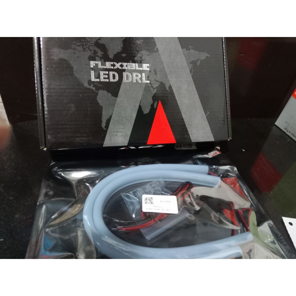 LAMPU ALIS AES WARNA ICE BLUE