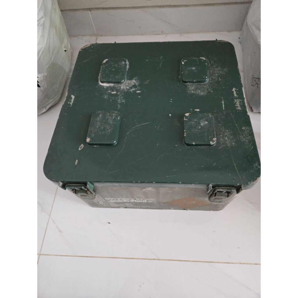 kotak pekakas/kotak peluru pindad