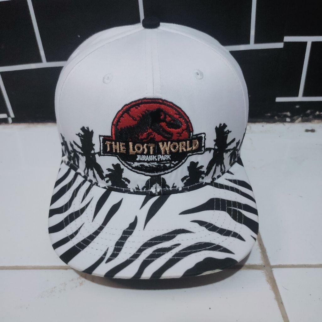 Topi the lost world Jurassic