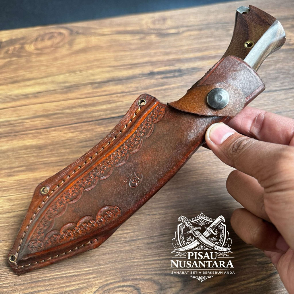 Pisau Kukri Bilah Baja Tahan Tebal Fulltang Sarung Kulit Asli