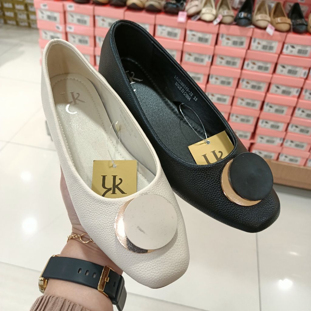 sepatu wanita flat YONGKI KOMALADI original