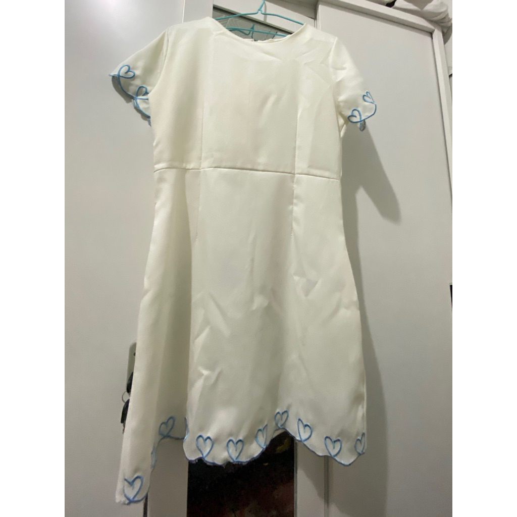 preloved dress putih