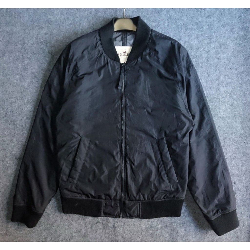 Jaket Bomber Hitam Hollister
