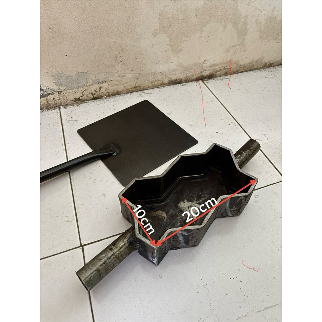 Cetakan paving cacing 20x10x6cm