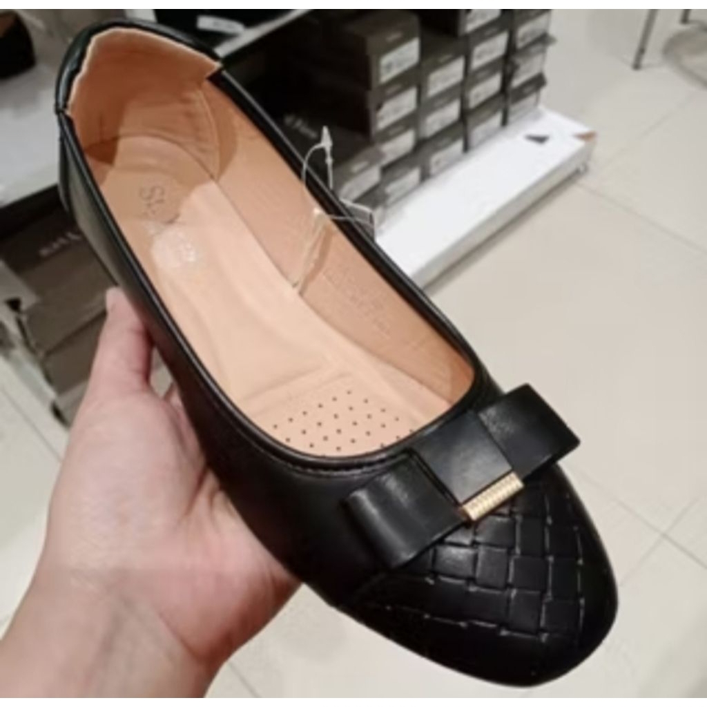 SANDAL DAN SEPATU ST.YVES ORI 100% BRAND MATAHARI / sepatu wanita / sandal wanita