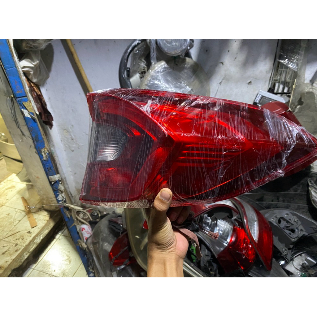 Stoplamp Lampu Belakang Honda BRV 2015 2016 2017 2018 Original