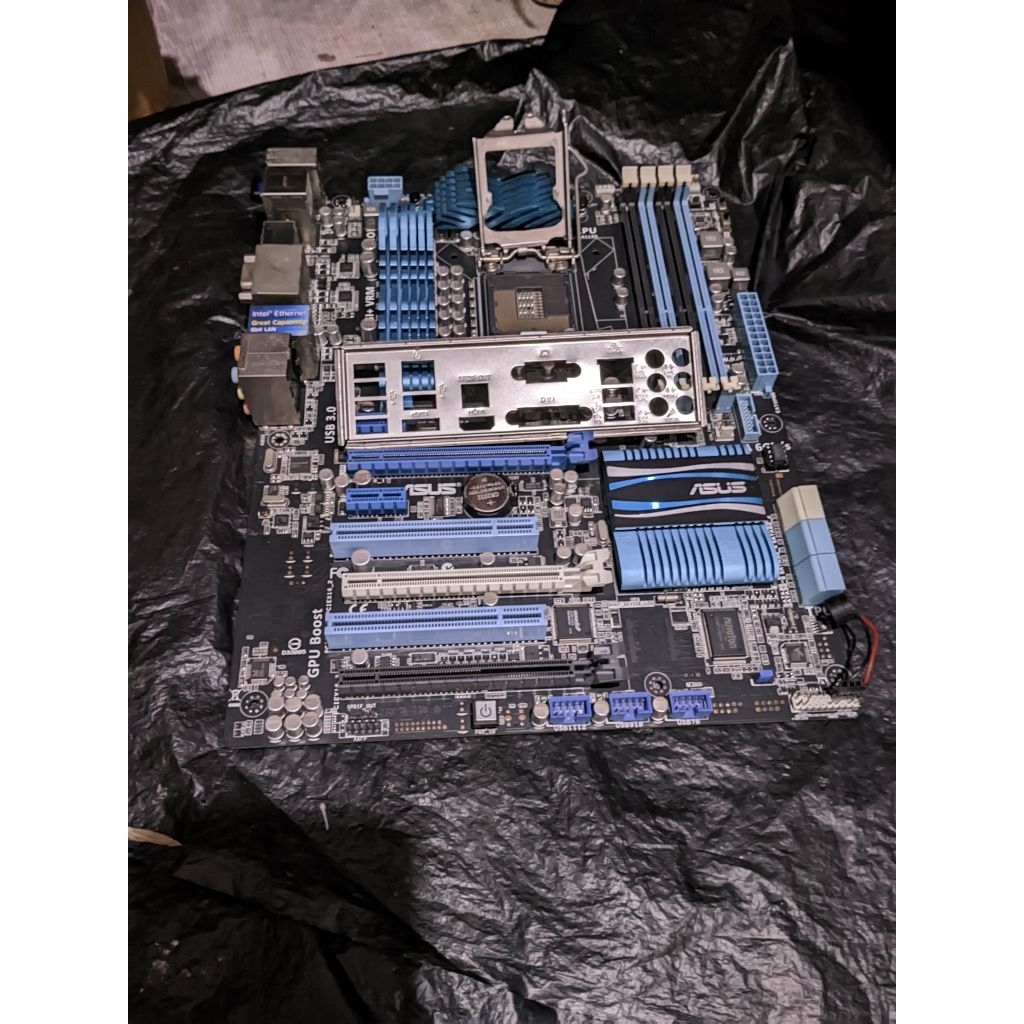 Mobo Asus P8Z68-V