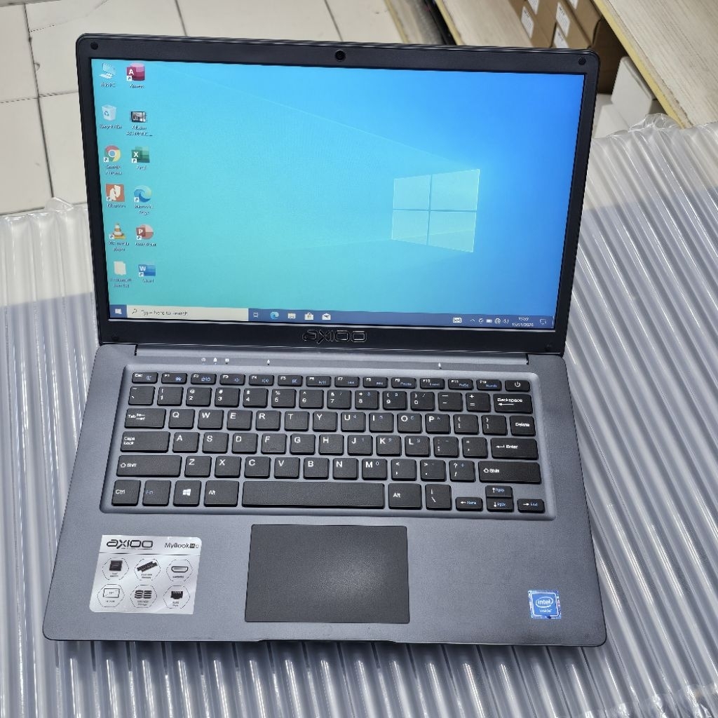 Laptop Axioo Mybook 14G RAM 8GB SSD 240GB Warna Grey