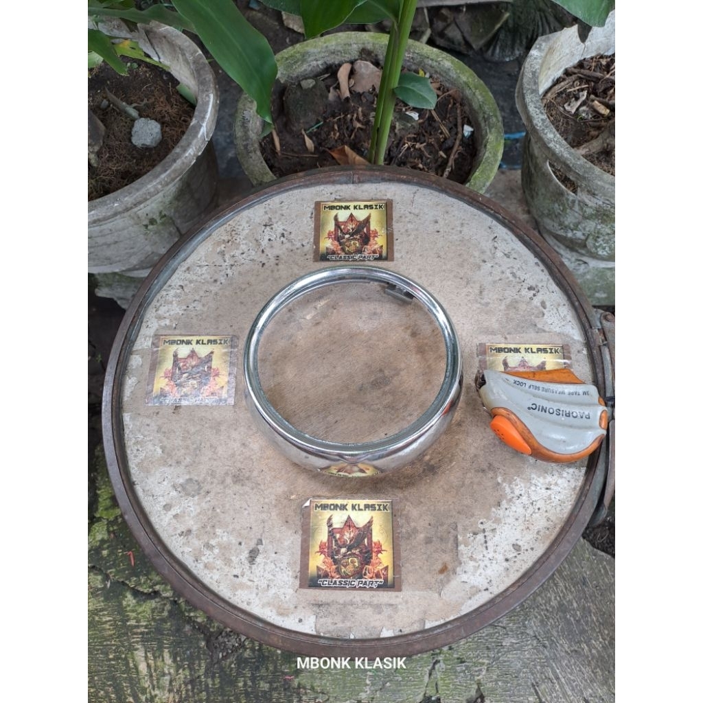 ring lampu depan gl 100 platina bulat ORIGINAL BARU ring lampu depan honda gl 100 platina ring lampu