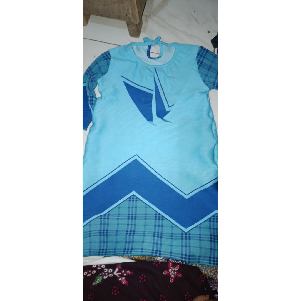 Gamis anak perempuan preloved