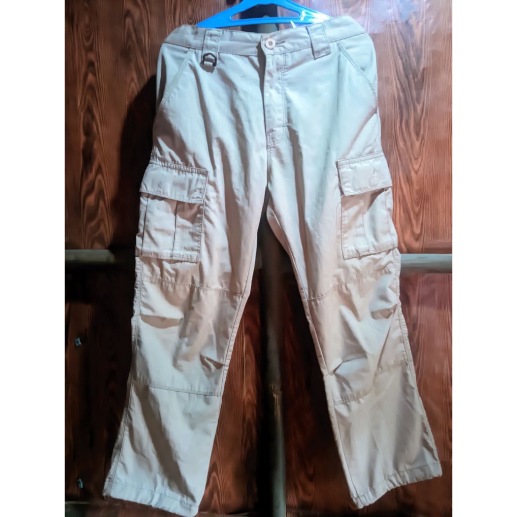 celana cargo Eiger size 31 second