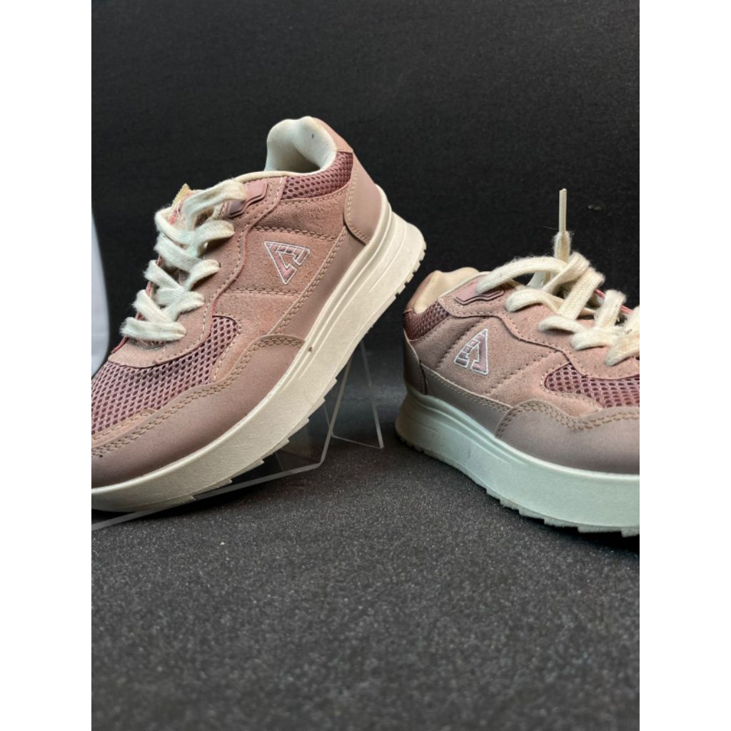 STAND SEPATU AKRILIK/STAND AKRILIK SENDAL