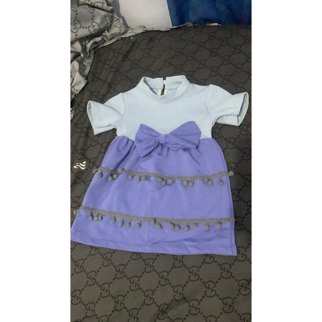 dress pita pom pom