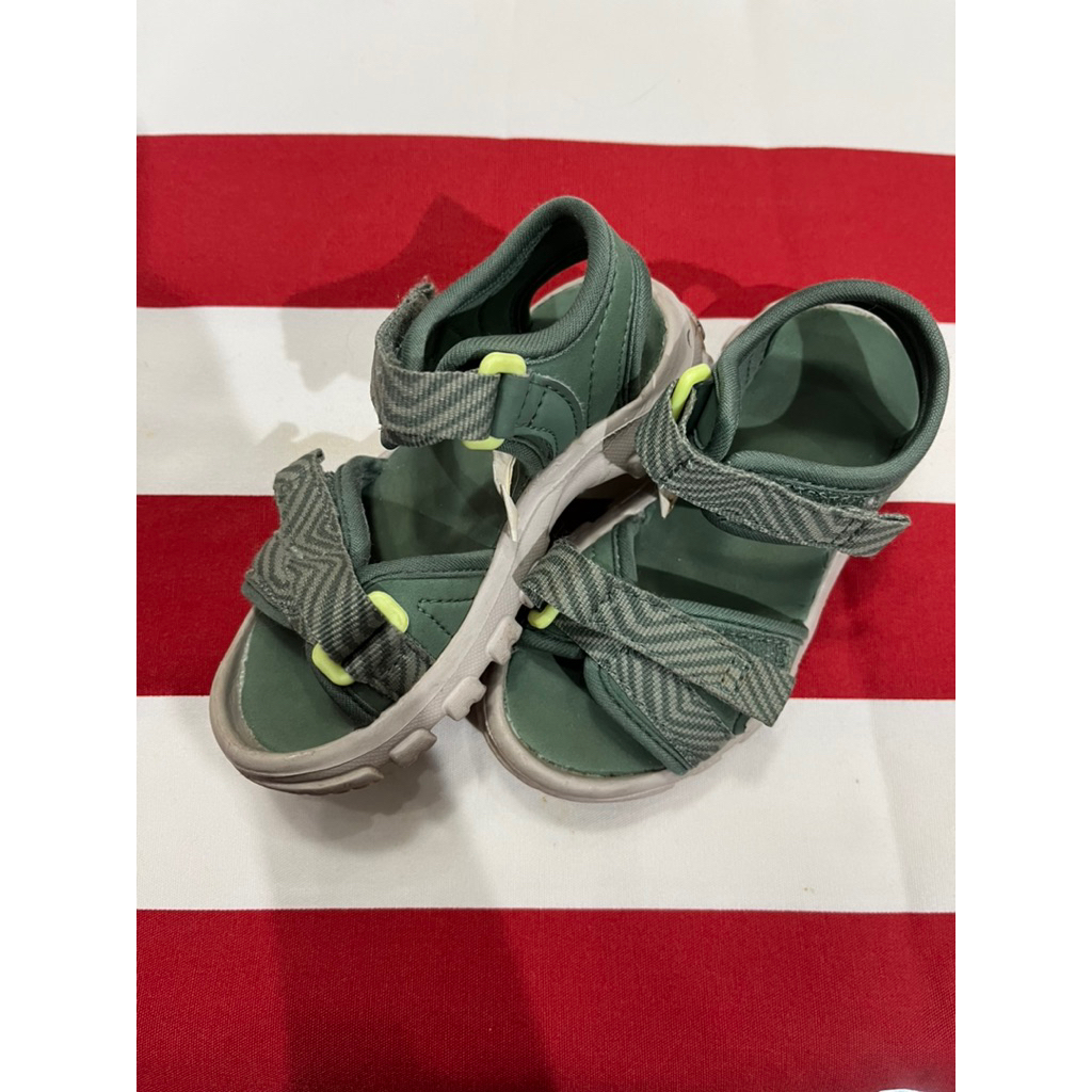 sendal anak quechua decathlon