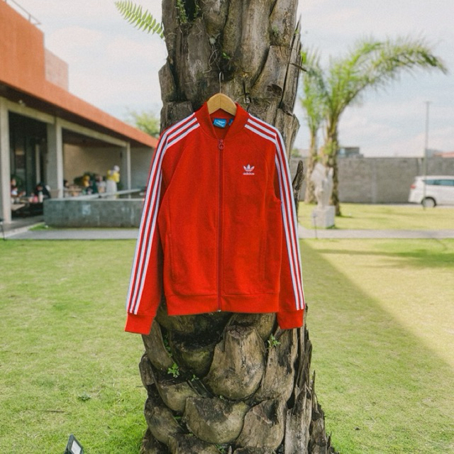 TRACKTOP ADIDAS SUPERSTAR MERAH