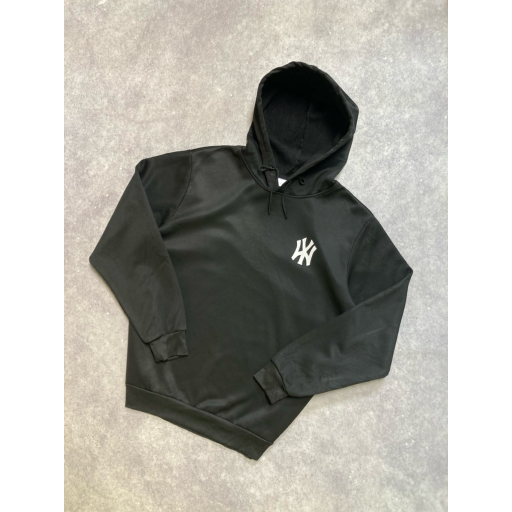 Boxy Black WY Heavyweight Hoodie