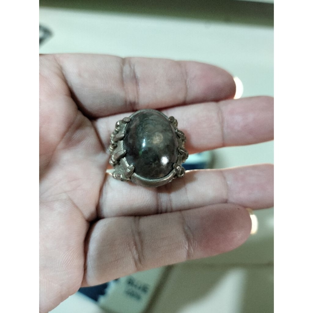 Cincin batu mustikaa kecubung api Kalimantan.dijamin ori