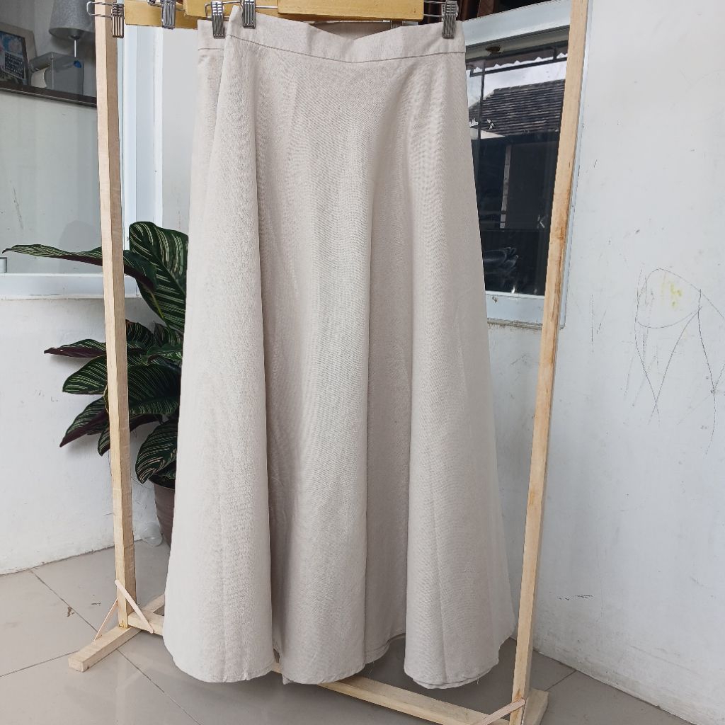 Rok klok setengah lingkaran bahan linen rami / rok muslim/warna ivory