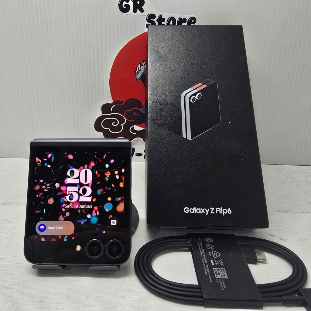 Samsung Galaxy Z Flip 6 Exclusive Black Crafted 12/256 Fullset