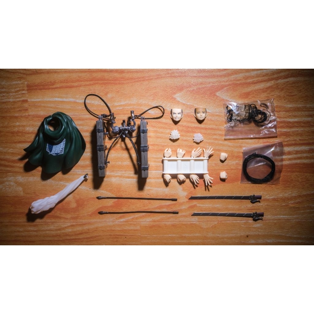 Figma Levi Attack On Titan Accesories (Original) Pretelan 1/12