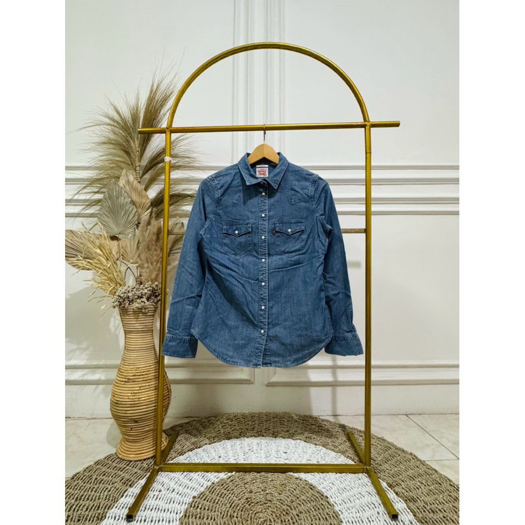 LEVIS DENIM SHIRT KANCING BATU S (woman)