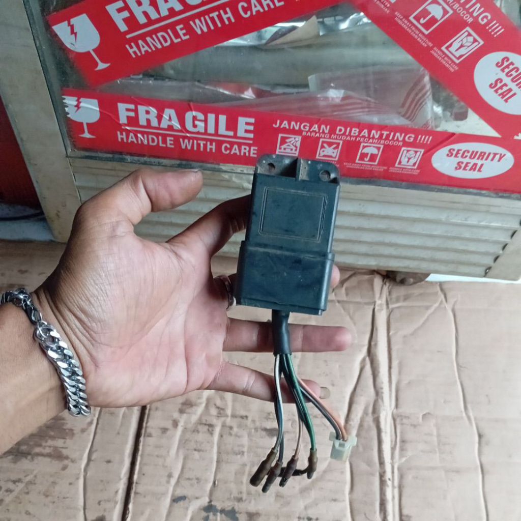 CDI YAMAHA VEGA R Lama kode 5ER Original bekas