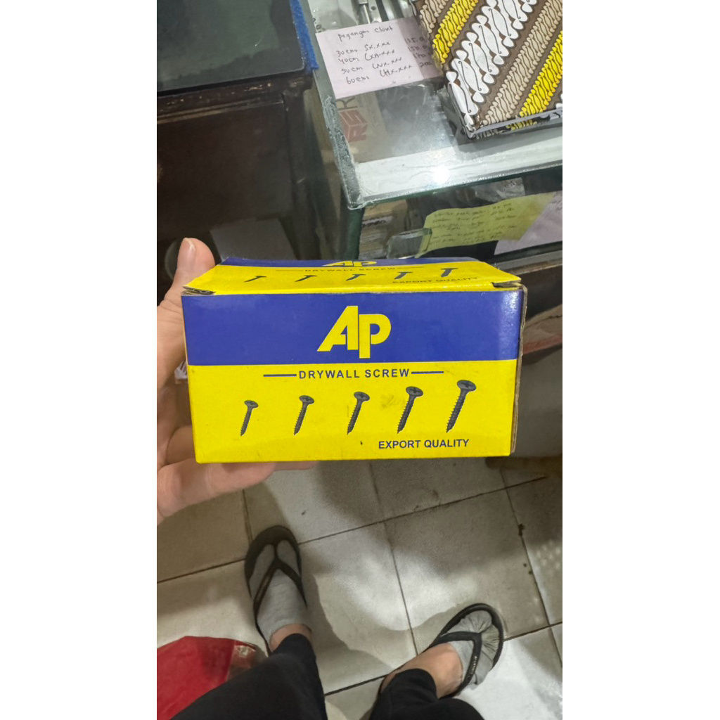 SEKRUP HITAM 1 KOTAK MEREK AP 1”INCH / SEKRUP HITAM BERKUALITAS EKONOMIS