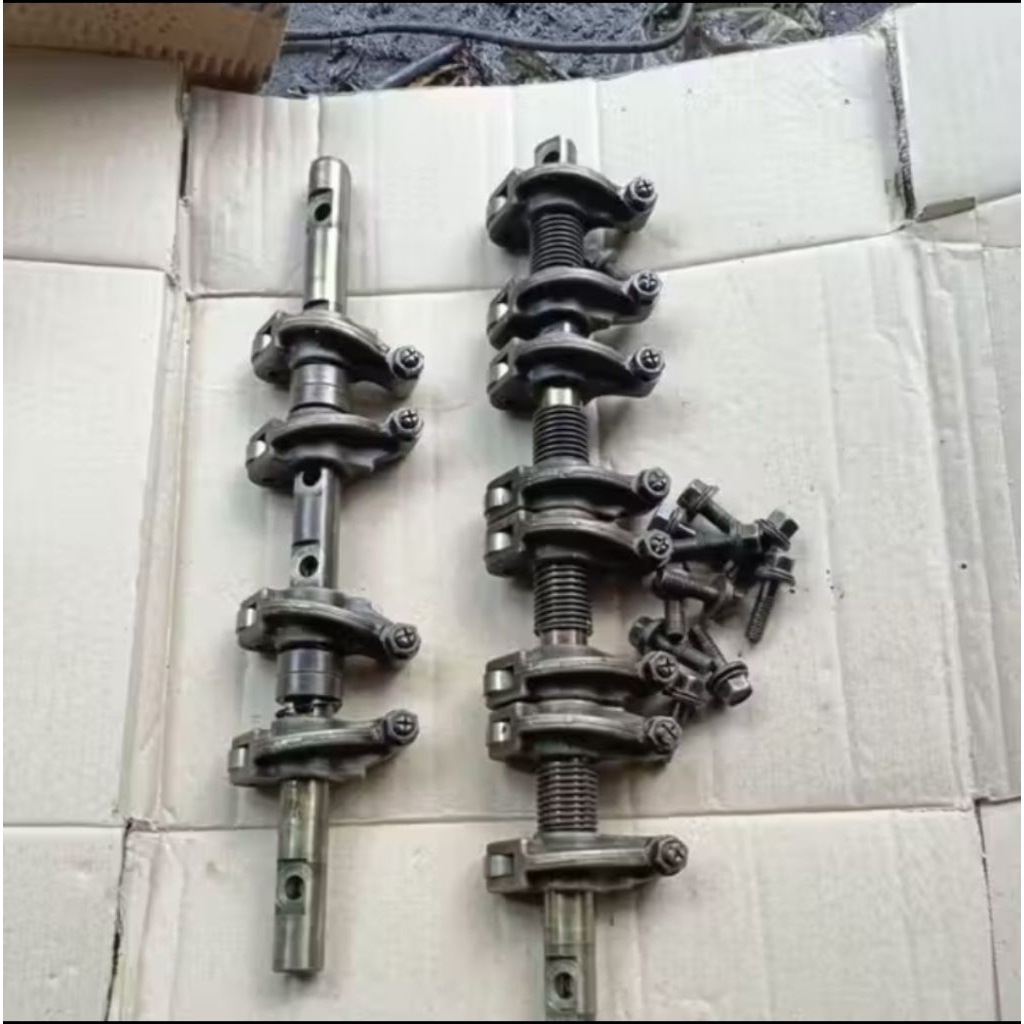 Platuk Klep Rocker Arm Colt/T120ss 1set Original