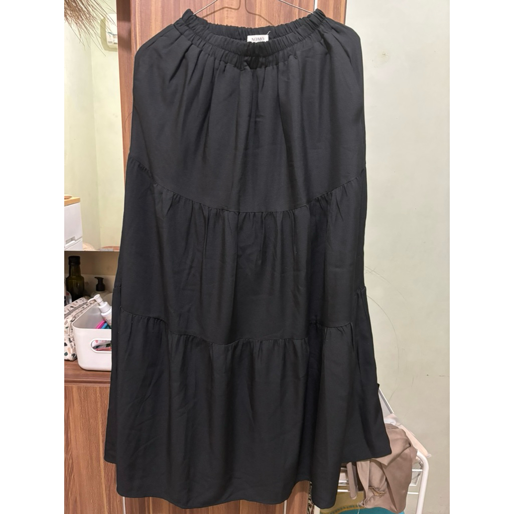 PRELOVED ROK WANITA/ ROK LAYER WANITA PREMIUM/ PRELOVED ROK PANJANG WANITA