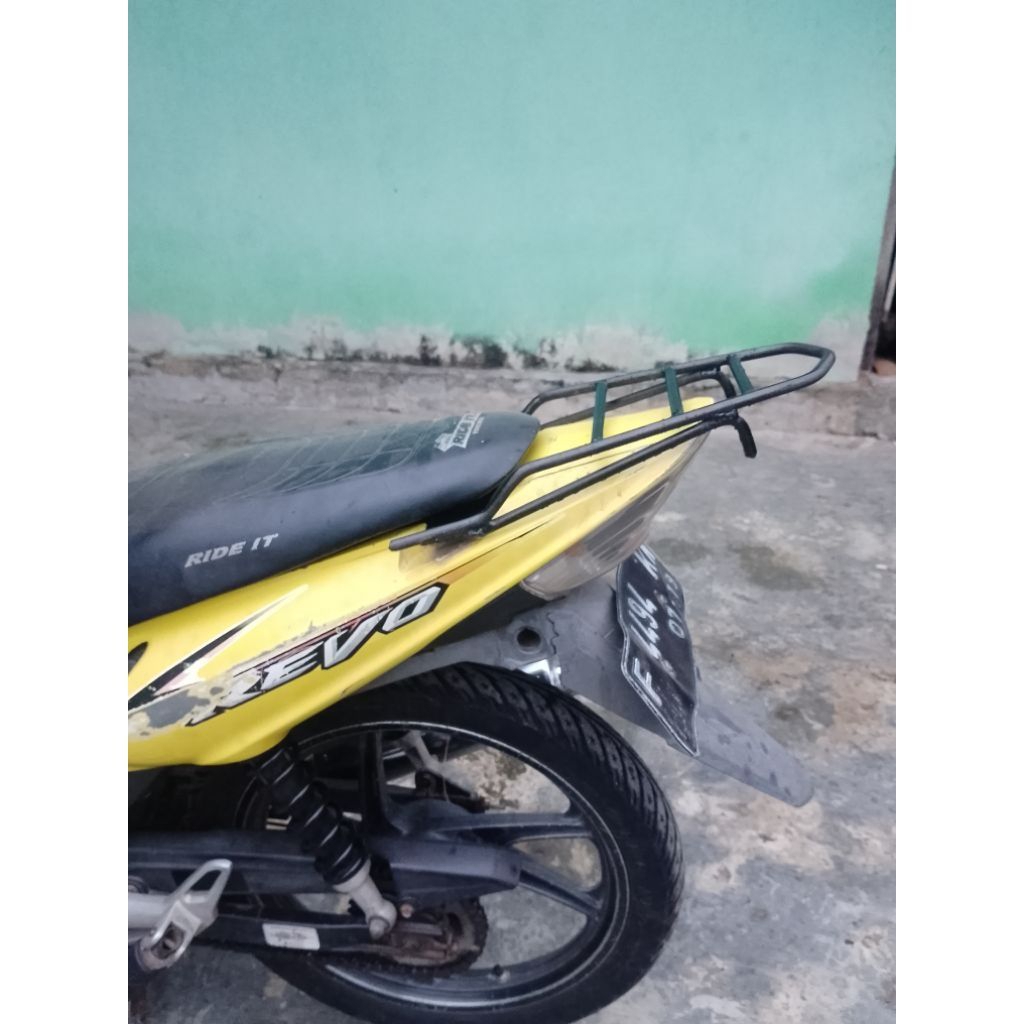 BEHEL BEGASI BELAKANG REVO LAMA/KANCIL BAHAN BESI PADAT