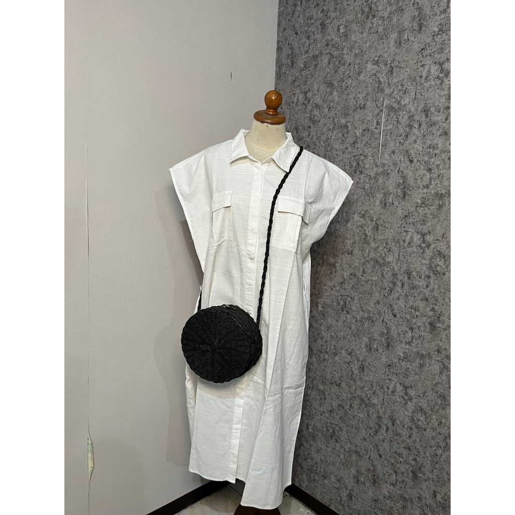 tas pull and bear rotan hitam