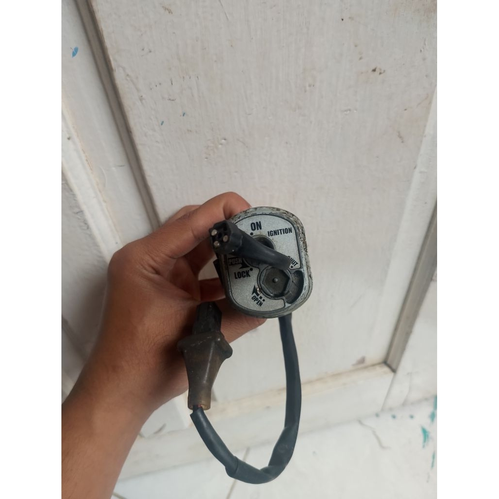 kunci kontak ori beat fi