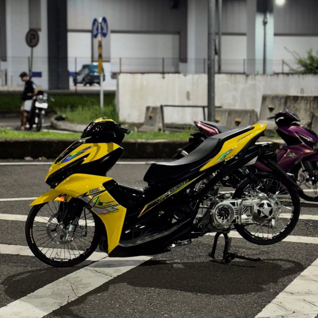 Striping Sticker Cutting Transparan Hologram All New Aerox Connected 155 Vietnam Renegade