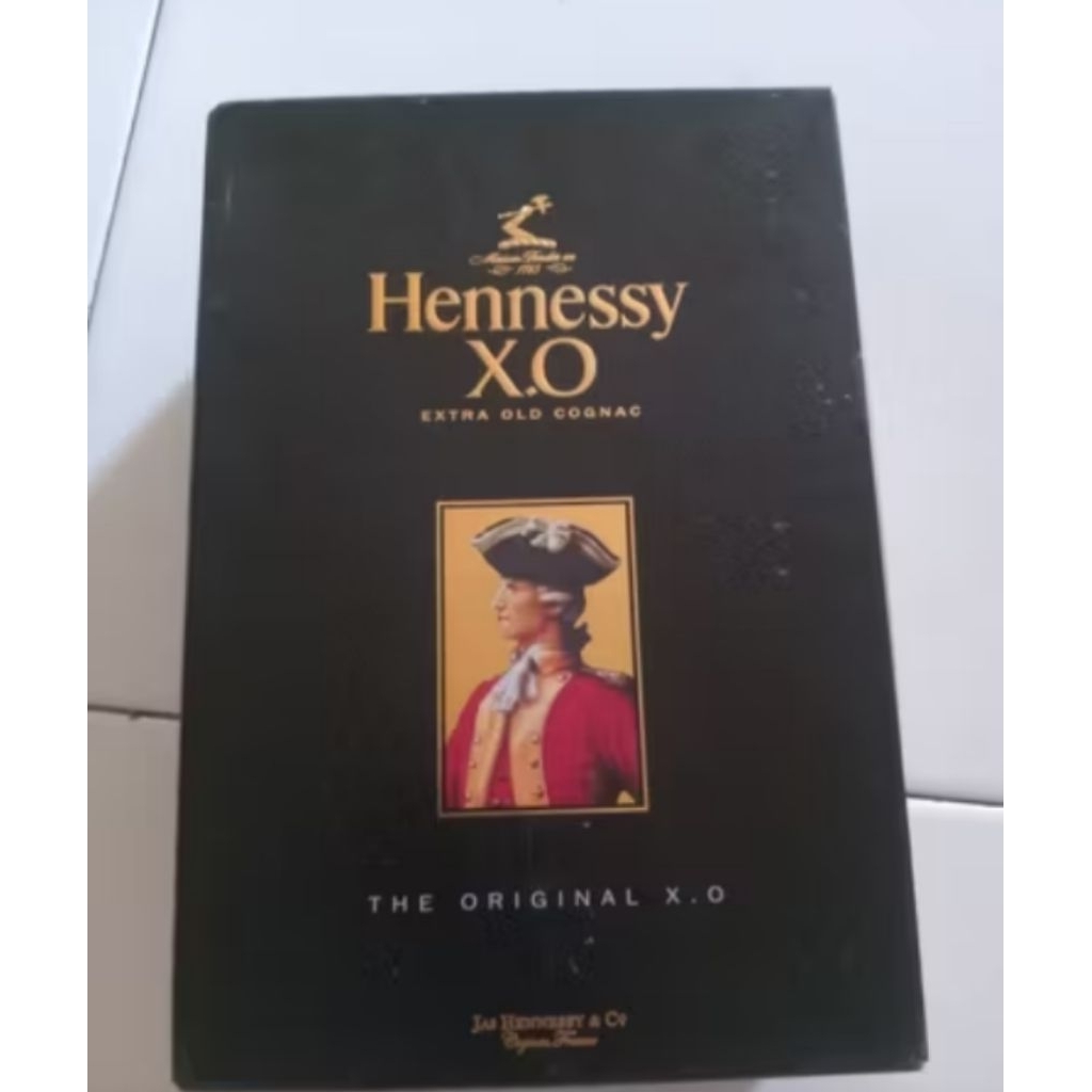 hiasan lemari kaca hiasan lemari kaca