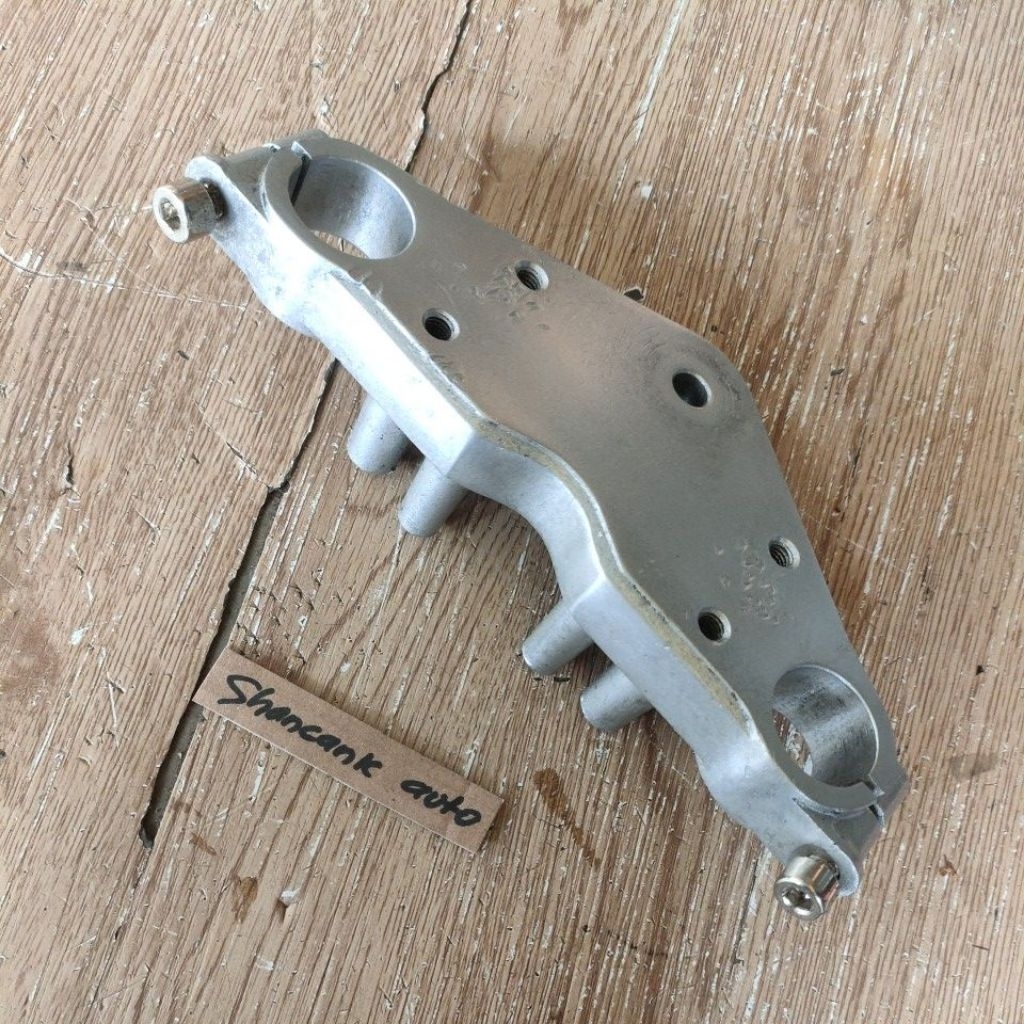 kupu-kupu segitiga shock depan thunder 125 original copotan