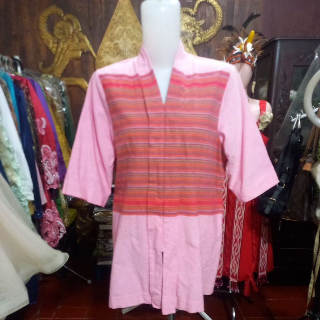 Kebaya Lurik Kombinasi Polos model Kartini