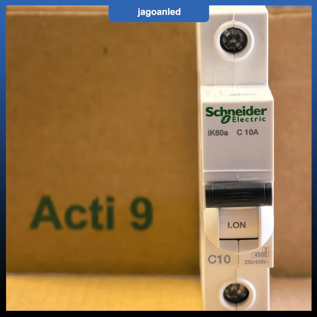 MCB  SCHNEIDER 1 PHASE   10A