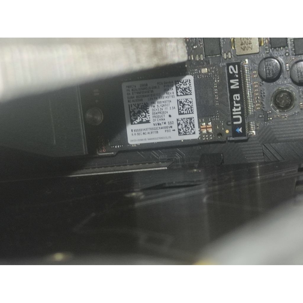 SSD NVME 2242 Samsung 256Gb Gen 4 x4 - Bekas OEM, LOW Usage