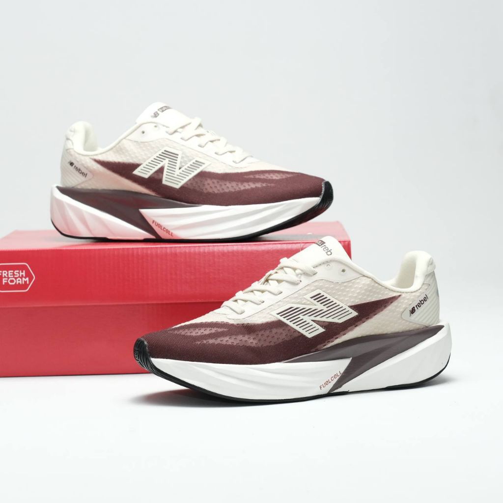 NB Fuelcell Rebel V5 Angora With Earth Shadow