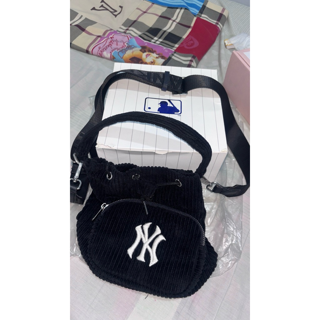 [PRELOVED/SECOND] MLB bucket bag