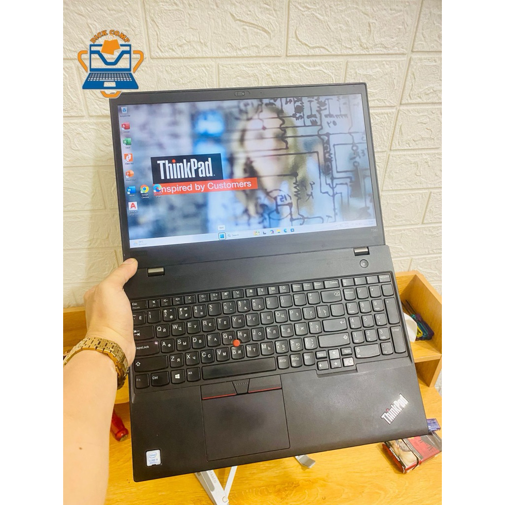 Lenovo ThinkPad T580. core i5 gen 8. ram 8/256gb ssd. normal